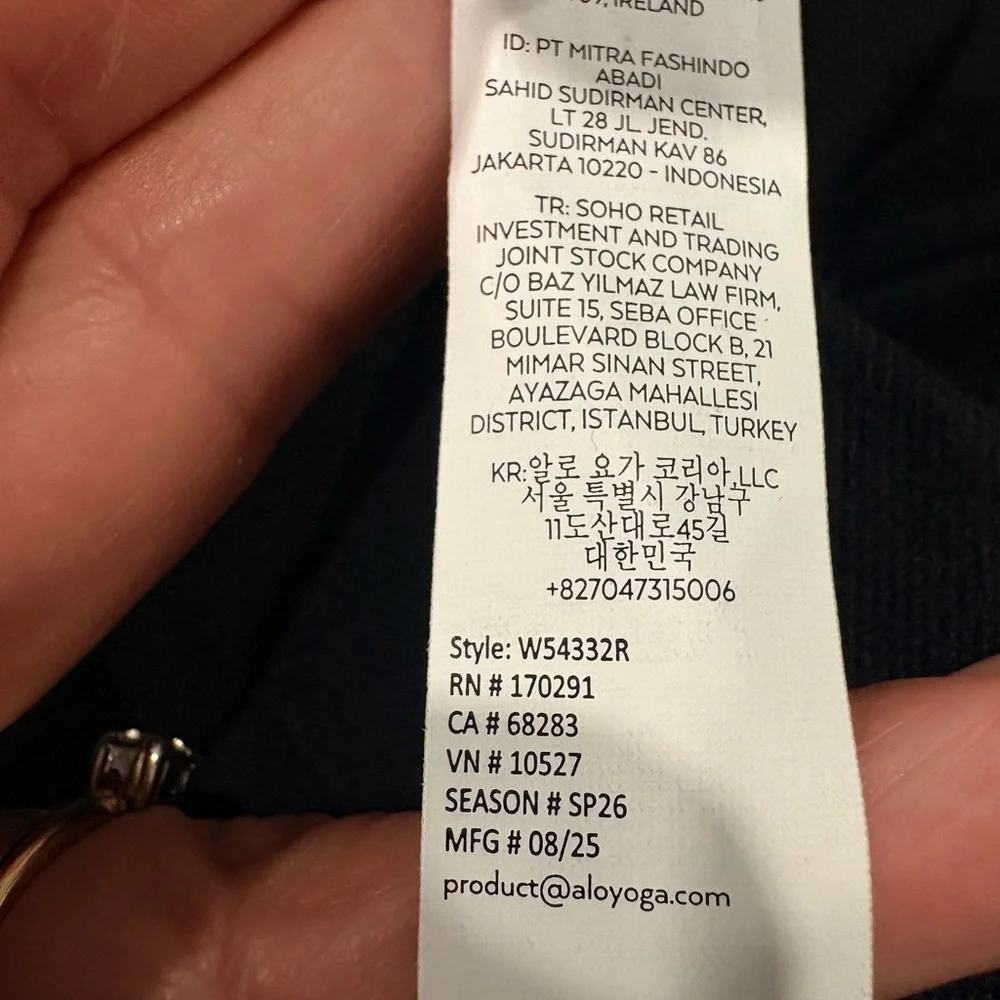 Alo Mid-Rise Cosmopolitan Snap Pant | color: black | size: m - Picture 11 of 11